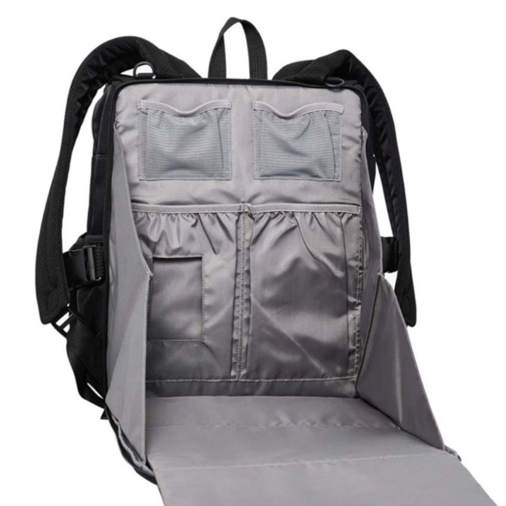 Beis the ultimate diaper backpack in black
